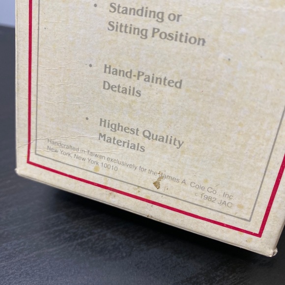 Vintage “Something Special” Porcelain Mr, Mrs. Claus Dolls - Picture 5 of 6